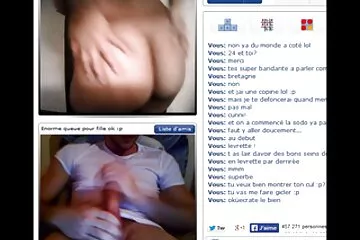 A csávó sexvideók ingyen megsüti a felnőtt feleséget az ágyon.